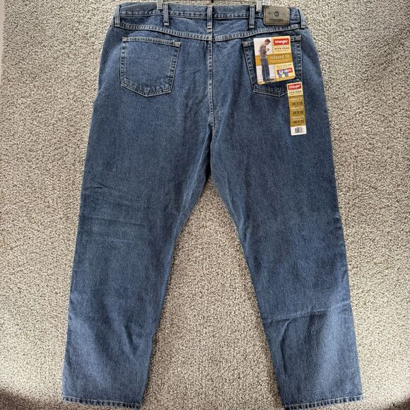Wrangler Jeans Mens 46x32 Relaxed Fit Medium Wash Denim New With Tags Western - Picture 1 of 10